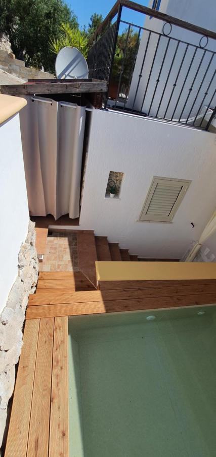 Casa Vacanze "Il Carrubo" Галяно дел Капо Екстериор снимка