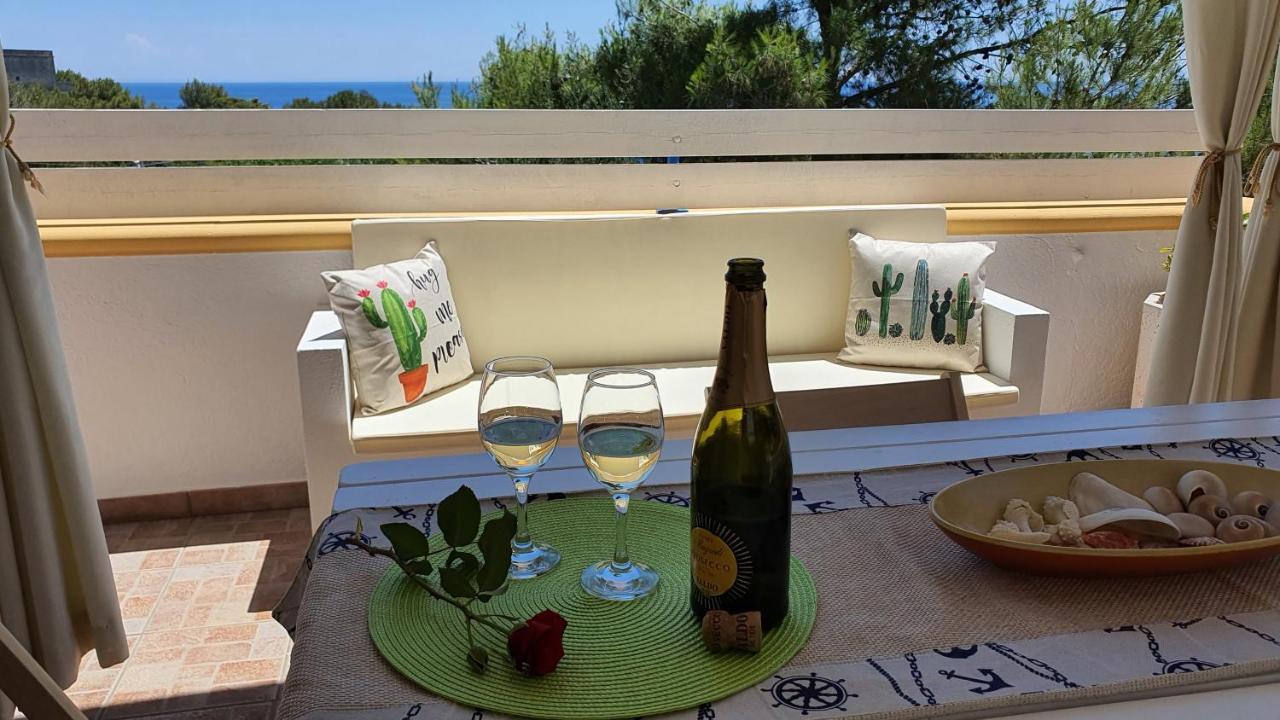 Casa Vacanze "Il Carrubo" Галяно дел Капо Екстериор снимка