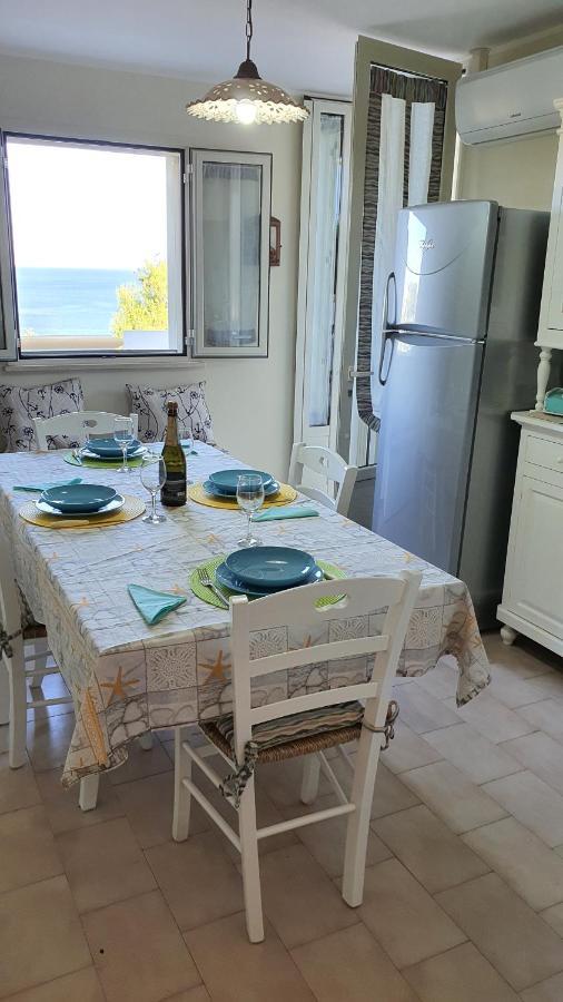 Casa Vacanze "Il Carrubo" Галяно дел Капо Екстериор снимка
