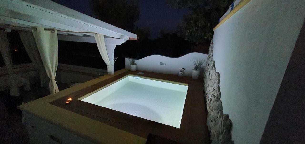 Casa Vacanze "Il Carrubo" Галяно дел Капо Екстериор снимка