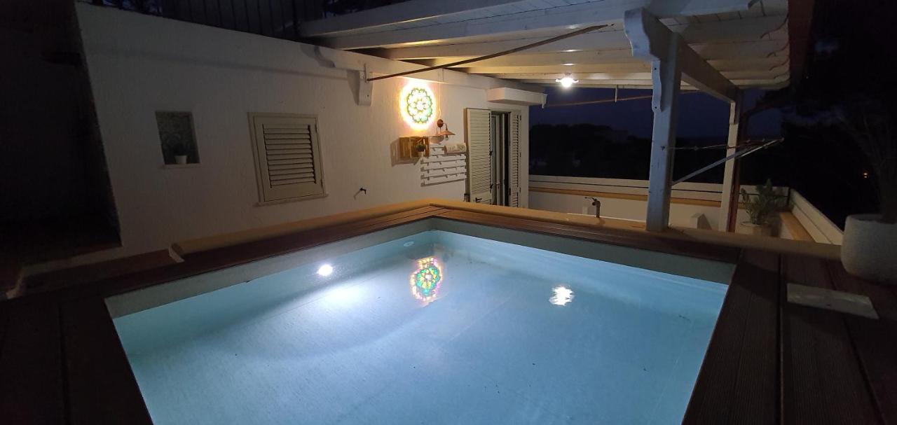 Casa Vacanze "Il Carrubo" Галяно дел Капо Екстериор снимка